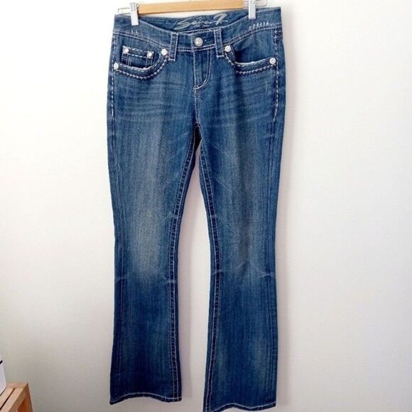 SEVEN7 Bootcut Low Rise Distressed Large Top Thread Stitching sz: 4 - Picture 1 of 10
